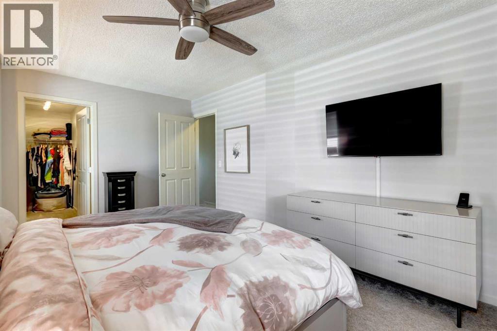 143 Cougarstone Court SW, Calgary, Alberta  T3H 5R4 - Photo 17 - A2308494