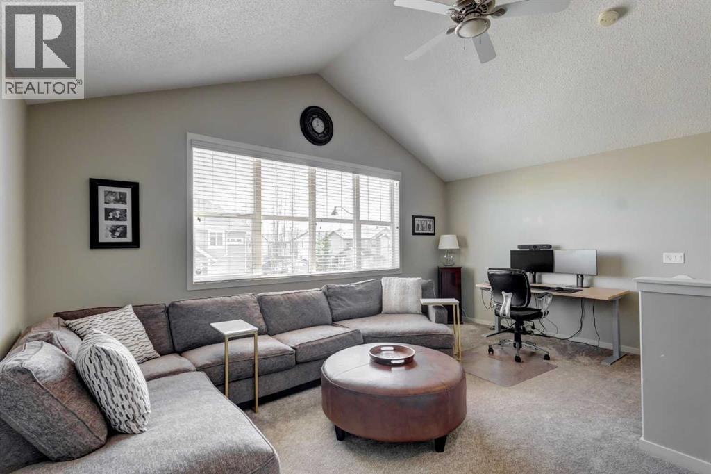143 Cougarstone Court SW, Calgary, Alberta  T3H 5R4 - Photo 13 - A2308494