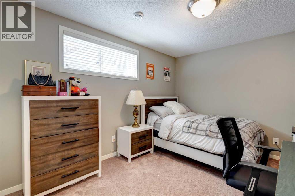 143 Cougarstone Court SW, Calgary, Alberta  T3H 5R4 - Photo 25 - A2308494