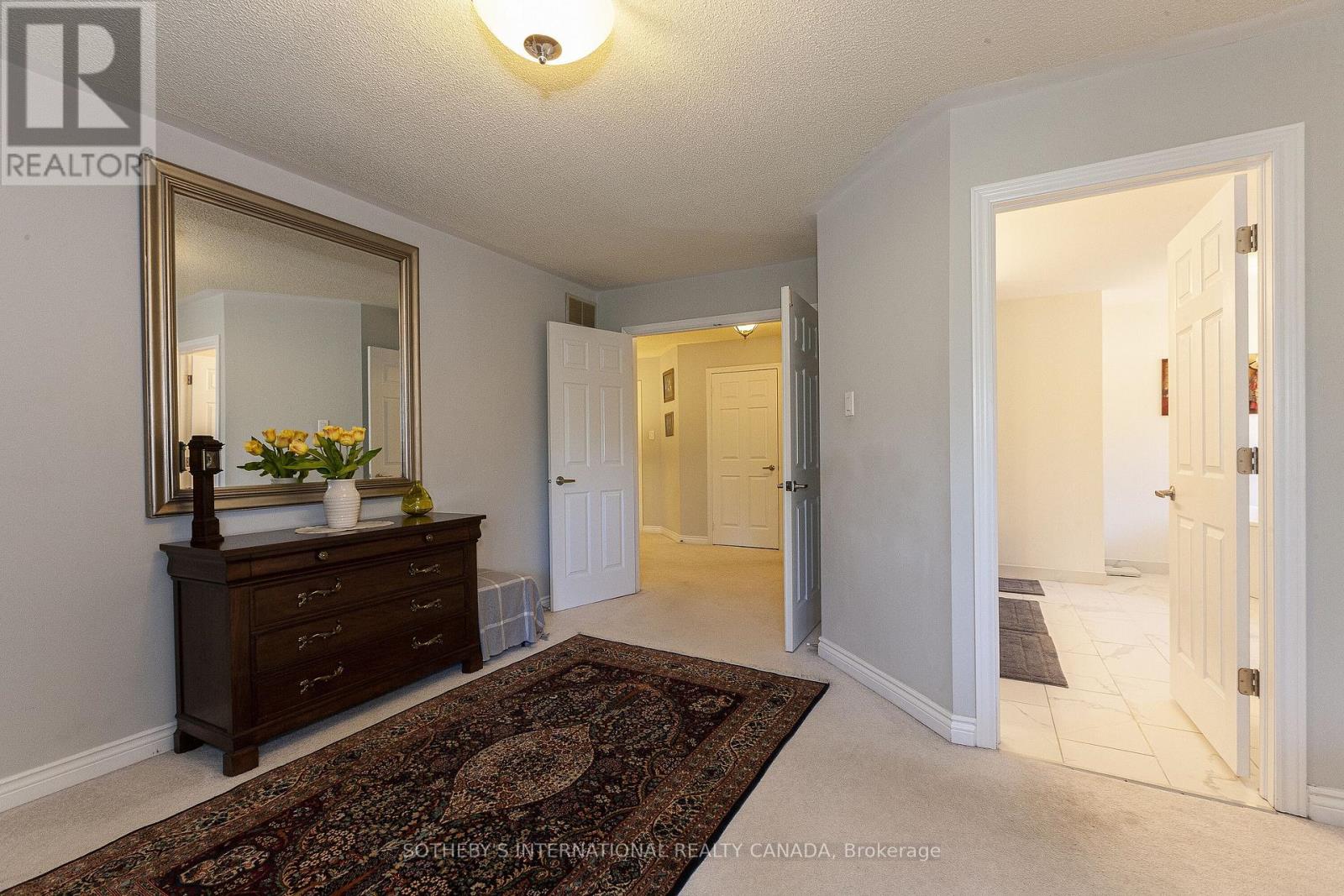 2074 Brays Lane, Oakville, Ontario  L6M 2S6 - Photo 16 - W13139014
