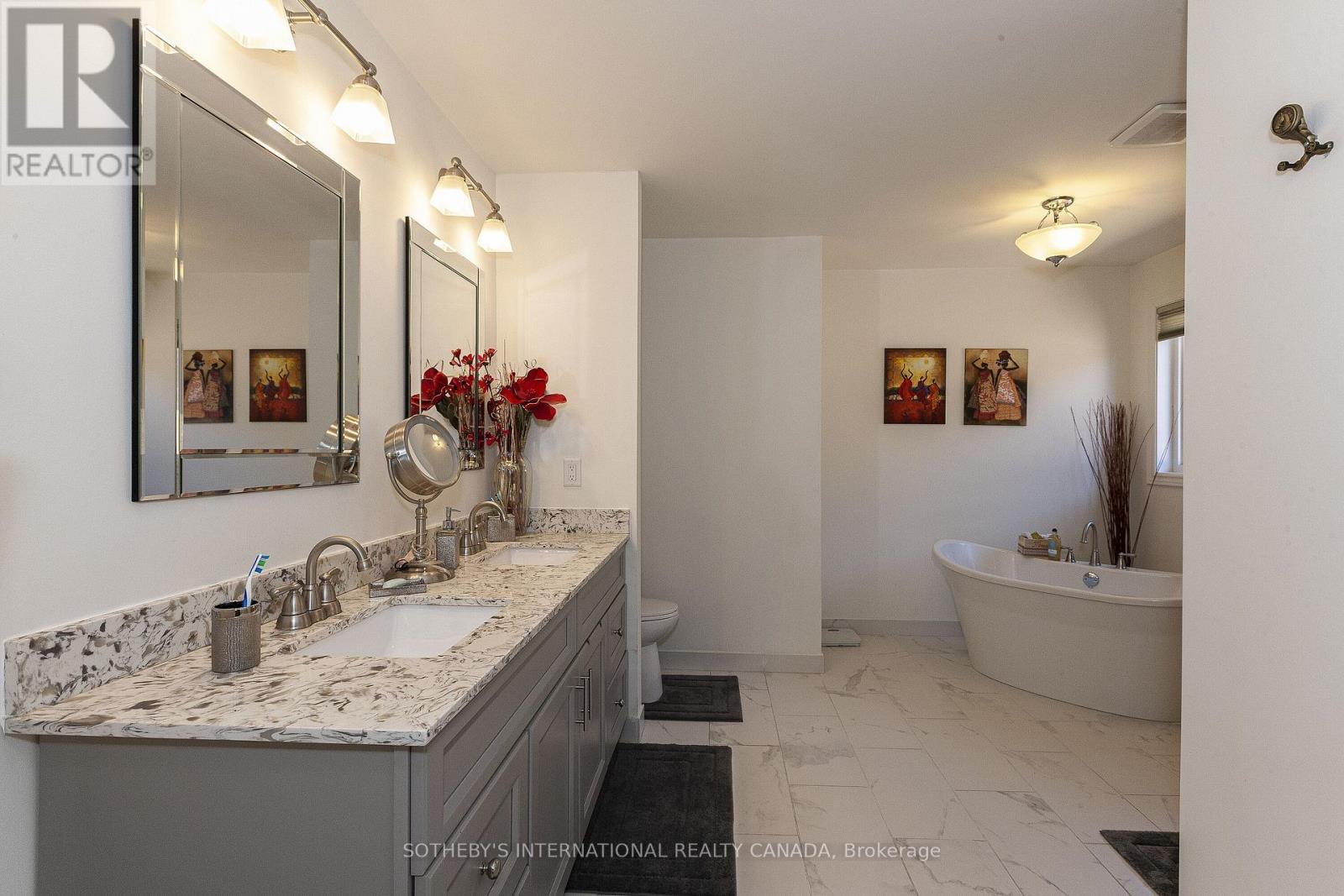 2074 Brays Lane, Oakville, Ontario  L6M 2S6 - Photo 17 - W13139014