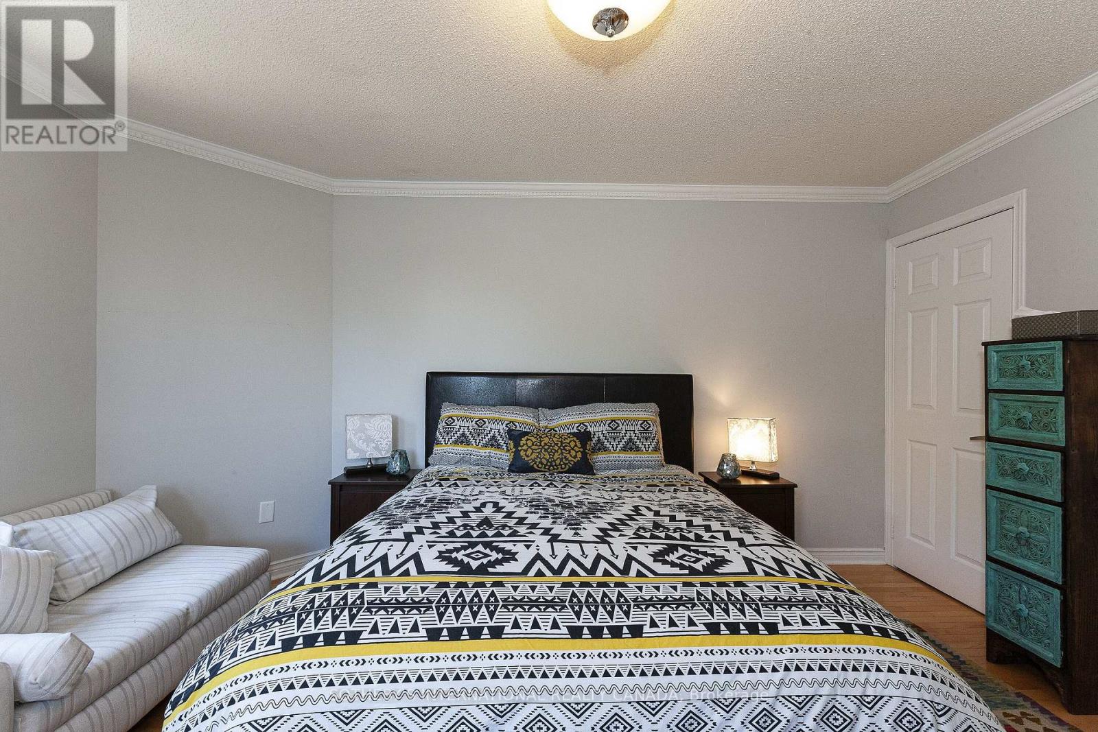 2074 Brays Lane, Oakville, Ontario  L6M 2S6 - Photo 18 - W13139014