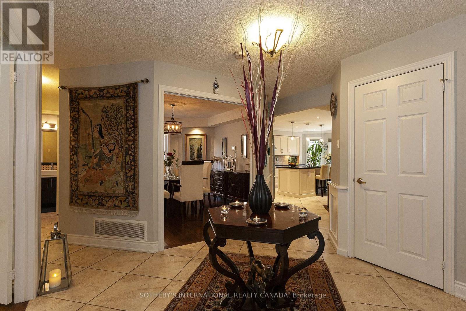 2074 Brays Lane, Oakville, Ontario  L6M 2S6 - Photo 4 - W13139014