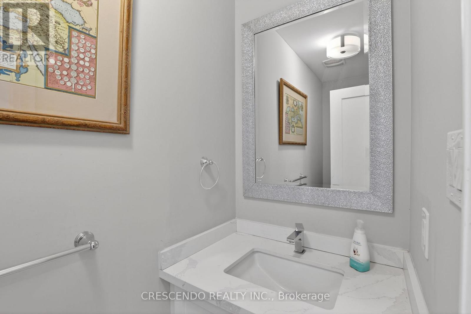 455 Rimilton Avenue, Toronto, Ontario  M8W 2G7 - Photo 15 - W13139024