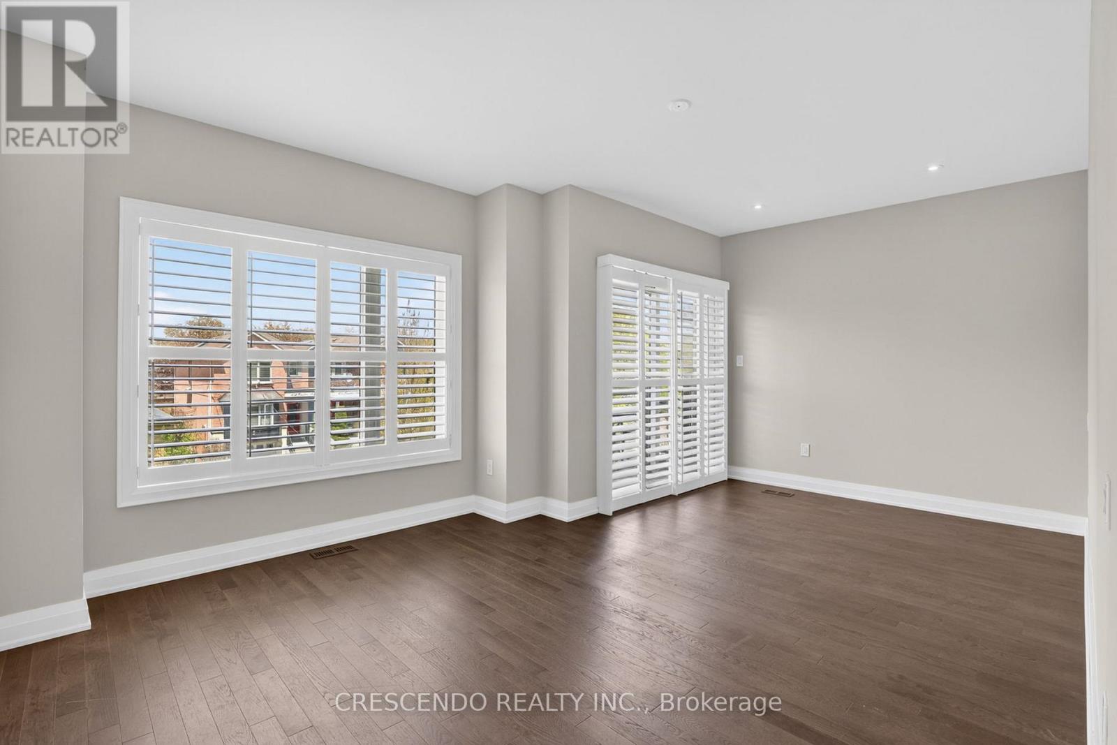 455 Rimilton Avenue, Toronto, Ontario  M8W 2G7 - Photo 19 - W13139024
