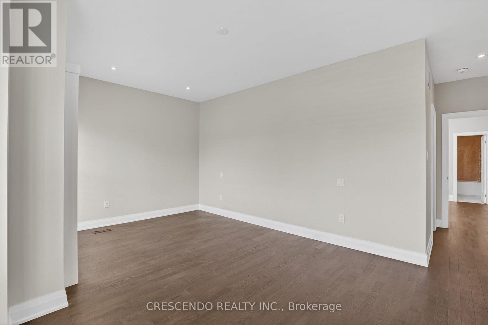 455 Rimilton Avenue, Toronto, Ontario  M8W 2G7 - Photo 21 - W13139024