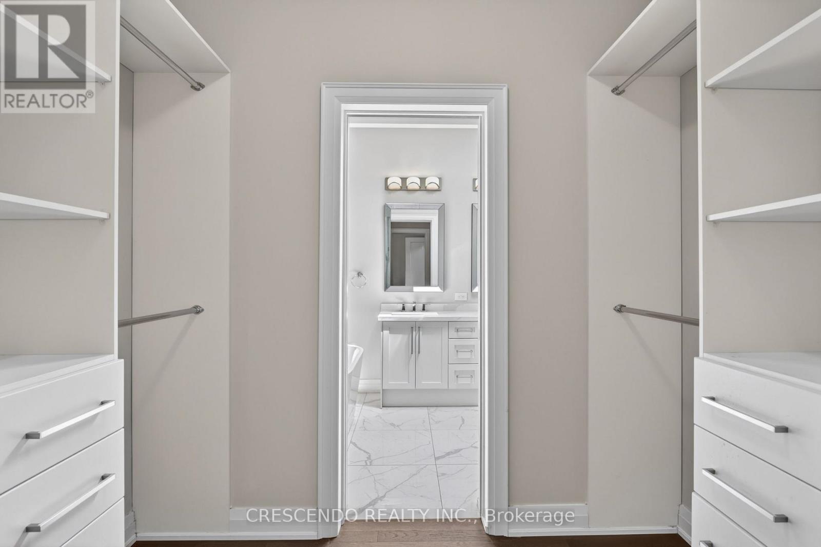 455 Rimilton Avenue, Toronto, Ontario  M8W 2G7 - Photo 22 - W13139024