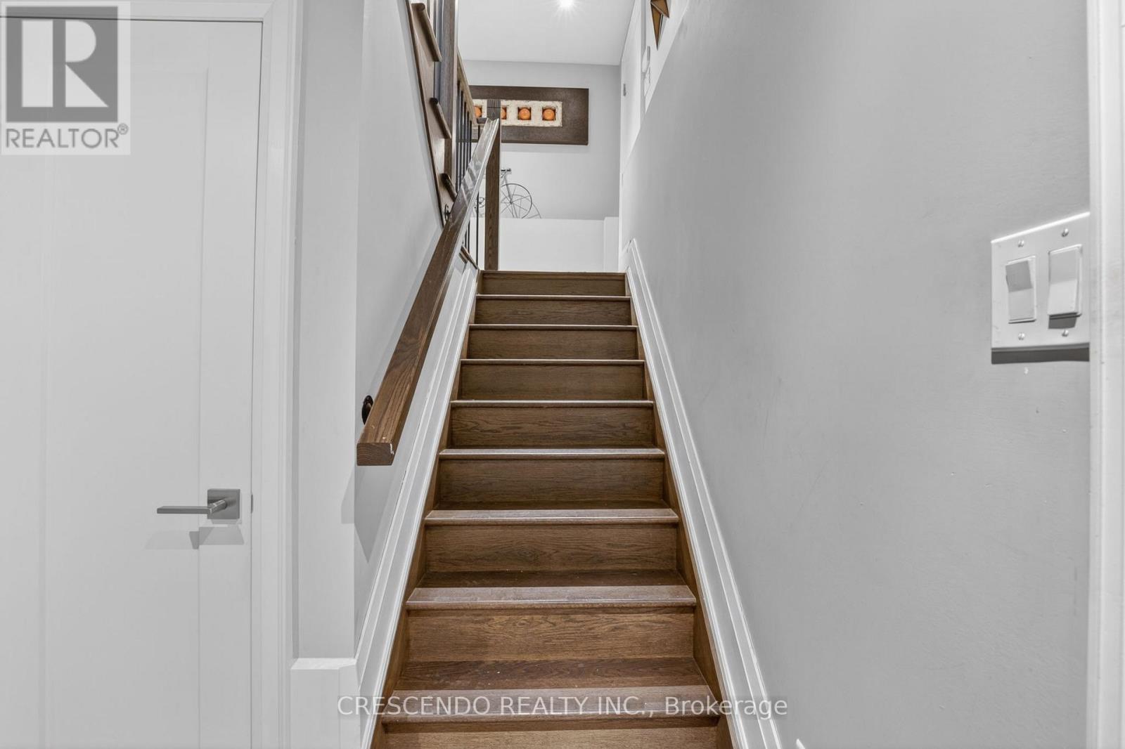 455 Rimilton Avenue, Toronto, Ontario  M8W 2G7 - Photo 36 - W13139024