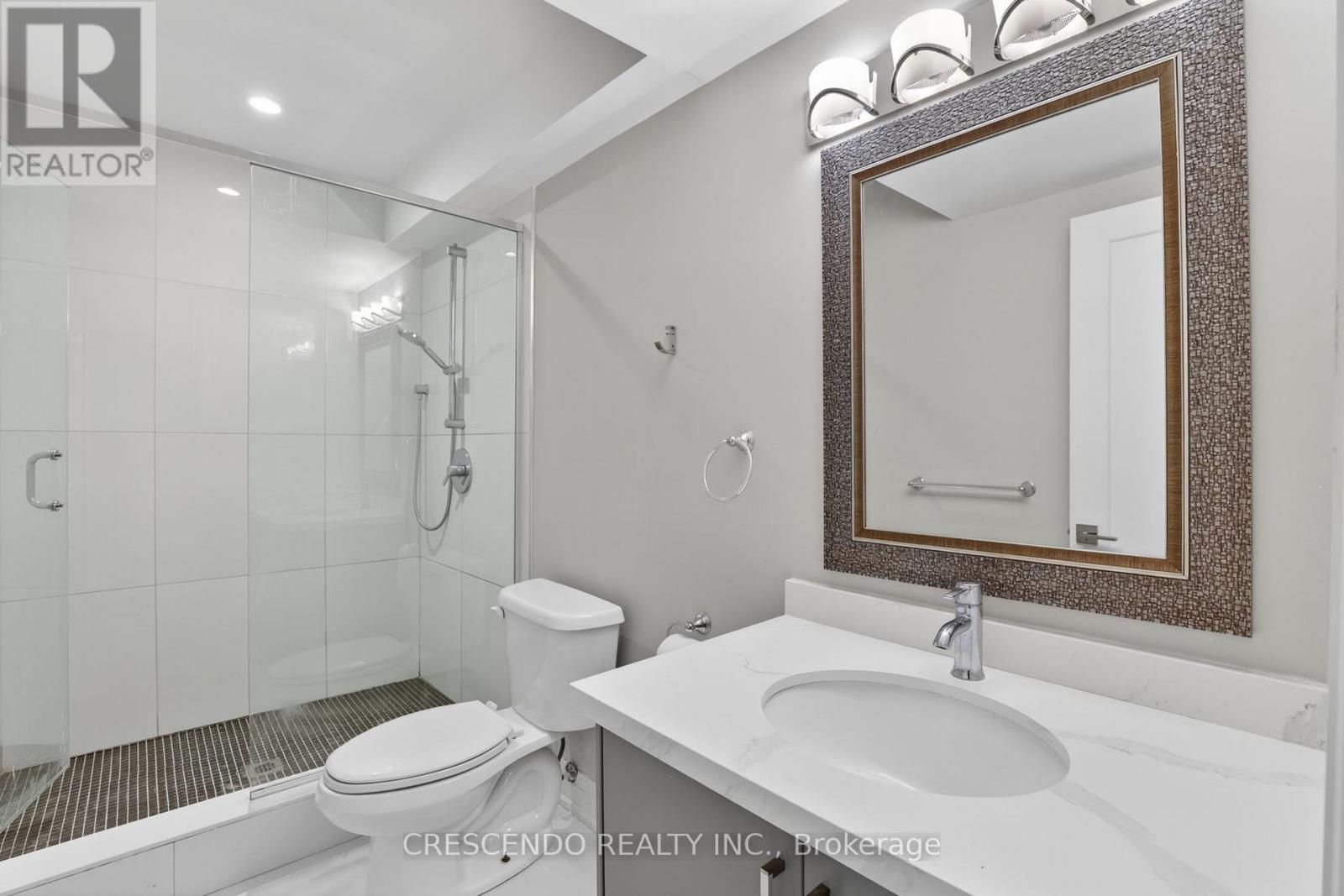 455 Rimilton Avenue, Toronto, Ontario  M8W 2G7 - Photo 38 - W13139024