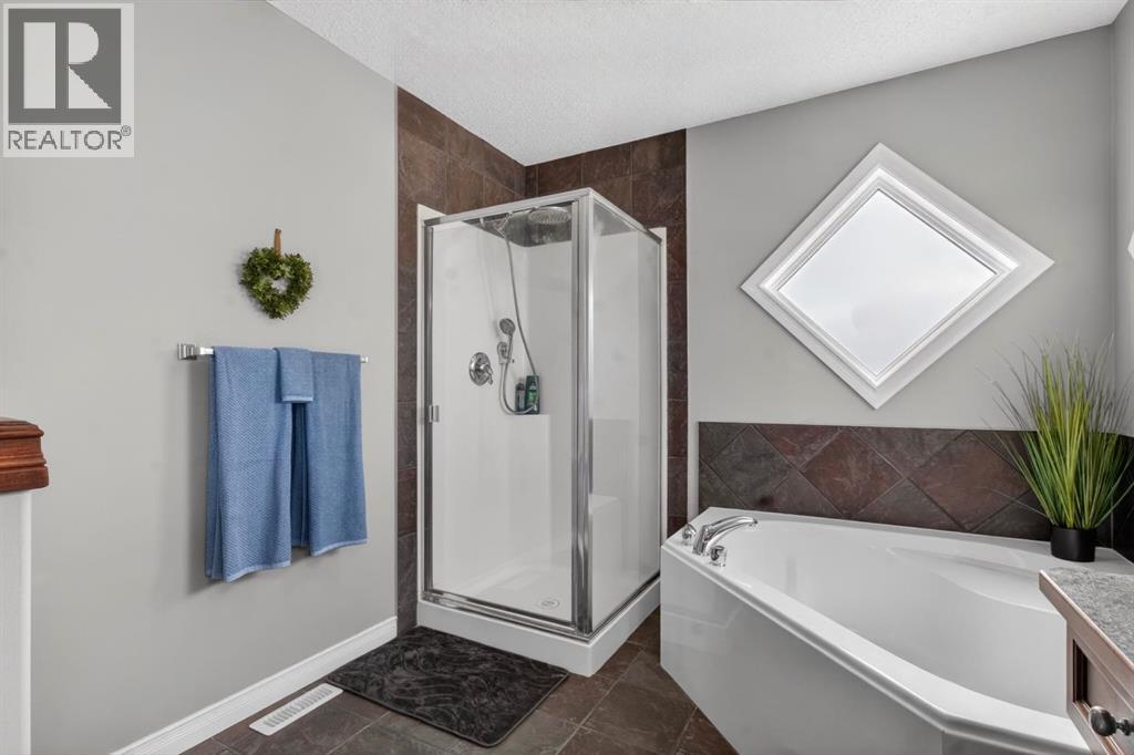 98 Evanscove Circle NW, Calgary, Alberta  T3P 0A1 - Photo 27 - A2299286