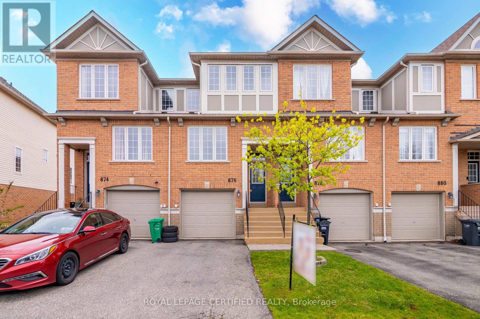 876 Scollard Court, Mississauga, Ontario  L5V 2R5 - Photo 3 - W12957508