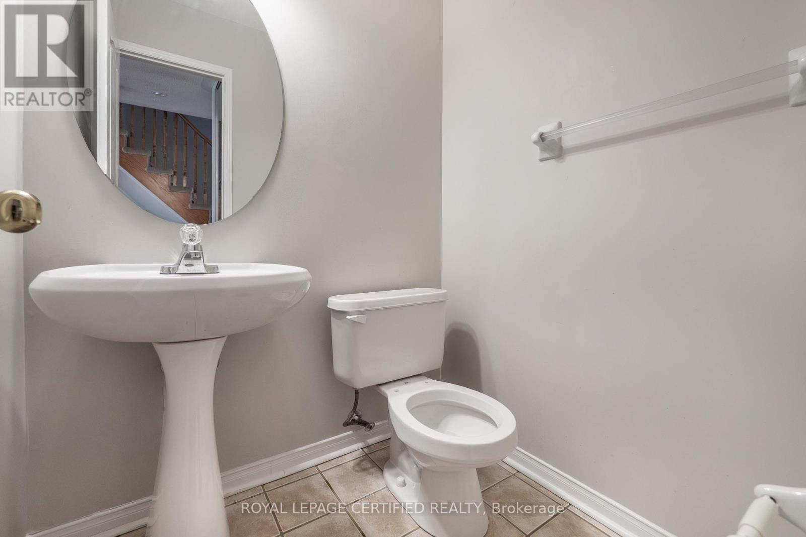 876 Scollard Court, Mississauga, Ontario  L5V 2R5 - Photo 26 - W12957508
