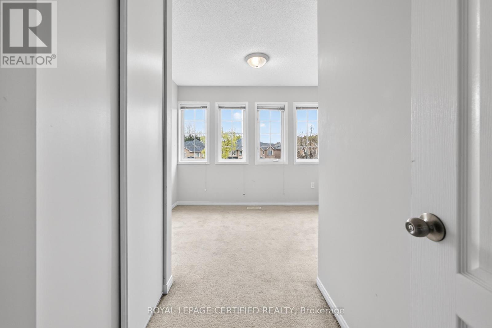 876 Scollard Court, Mississauga, Ontario  L5V 2R5 - Photo 31 - W12957508
