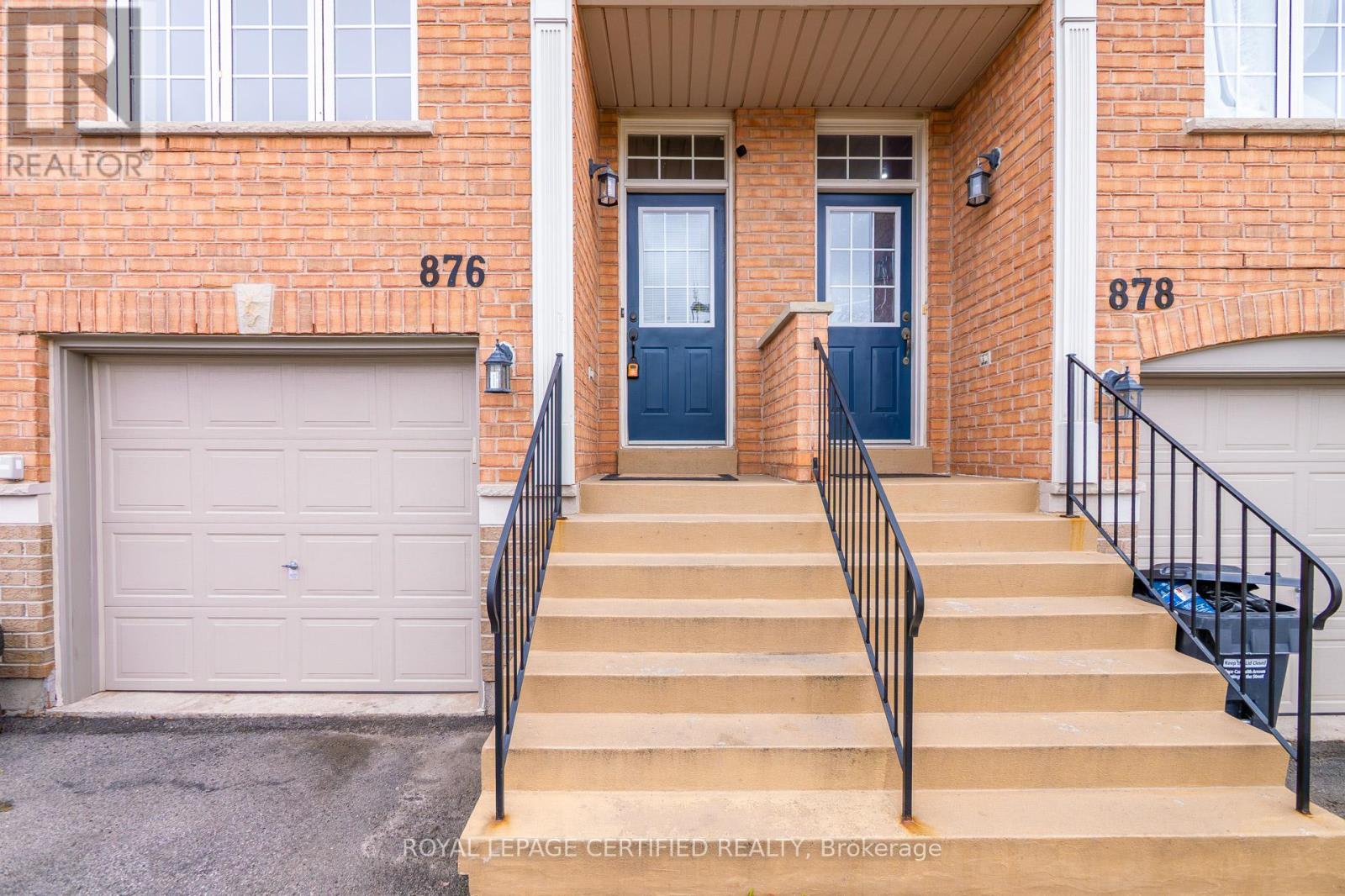 876 Scollard Court, Mississauga, Ontario  L5V 2R5 - Photo 6 - W12957508