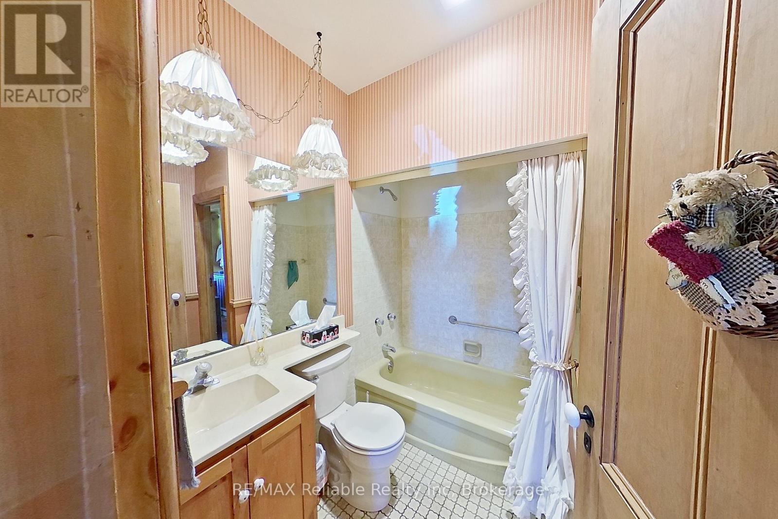 74700 Bronson Line, Bluewater, Ontario N0M 1G0 - Photo 25 - X13139090
