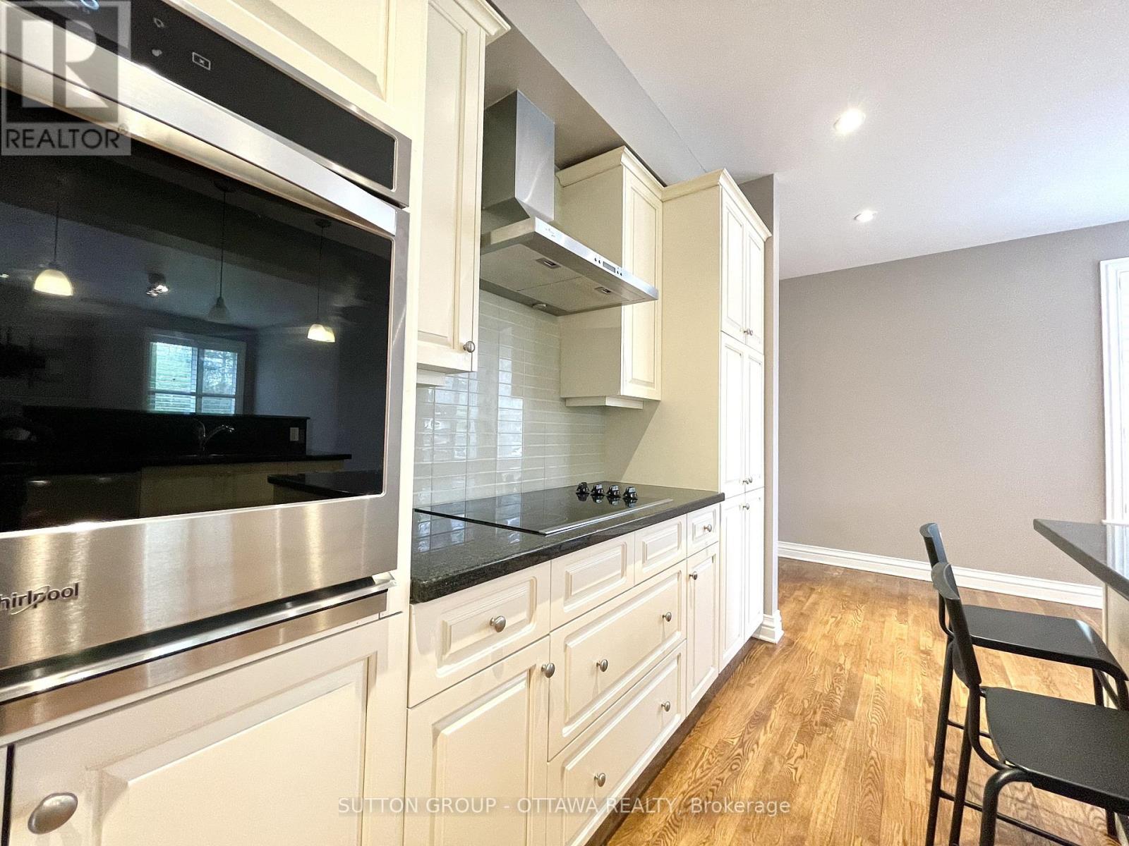 1520 Arnhem Street, Ottawa, Ontario  K2C 1V1 - Photo 5 - X13139026