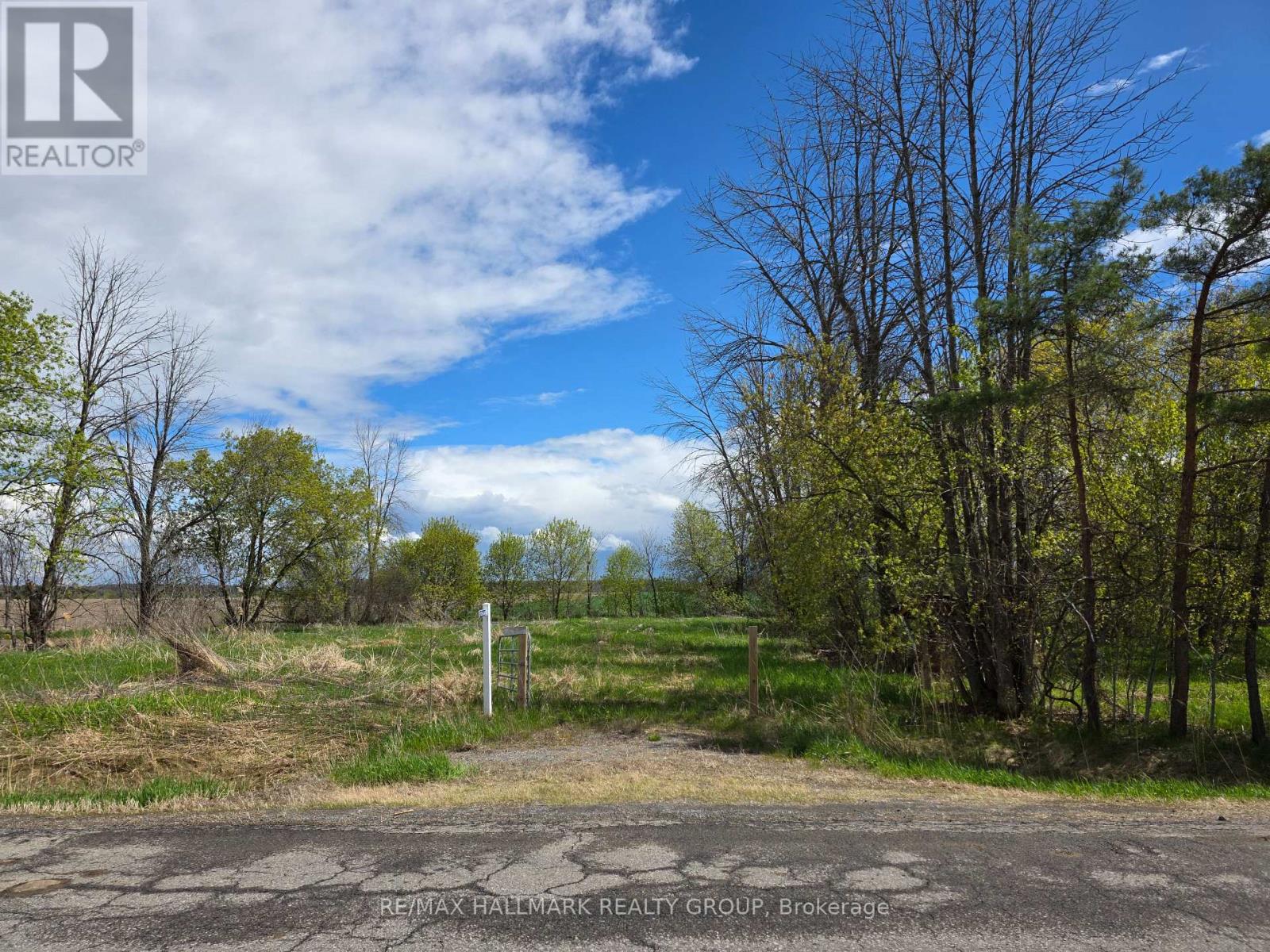 10544 Cook Road, South Dundas, Ontario  K0E 1C0 - Photo 2 - X13139080