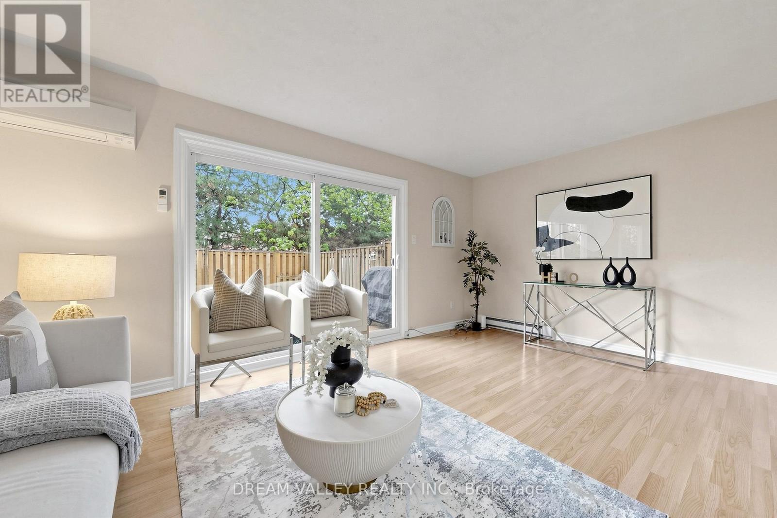 62 - 2075 WARDEN AVENUE, Toronto, Ontario