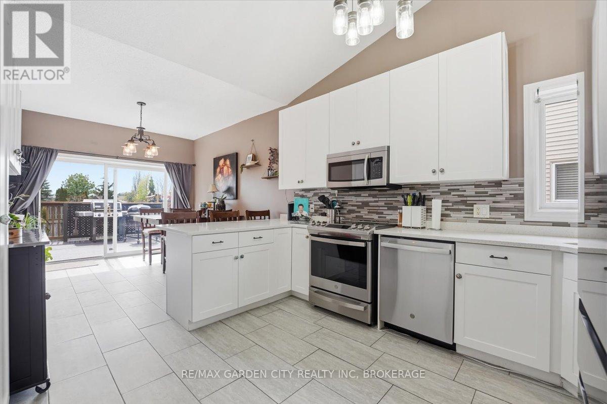 325 Winterberry Boulevard, Thorold, Ontario  L2V 5E6 - Photo 13 - X13139082