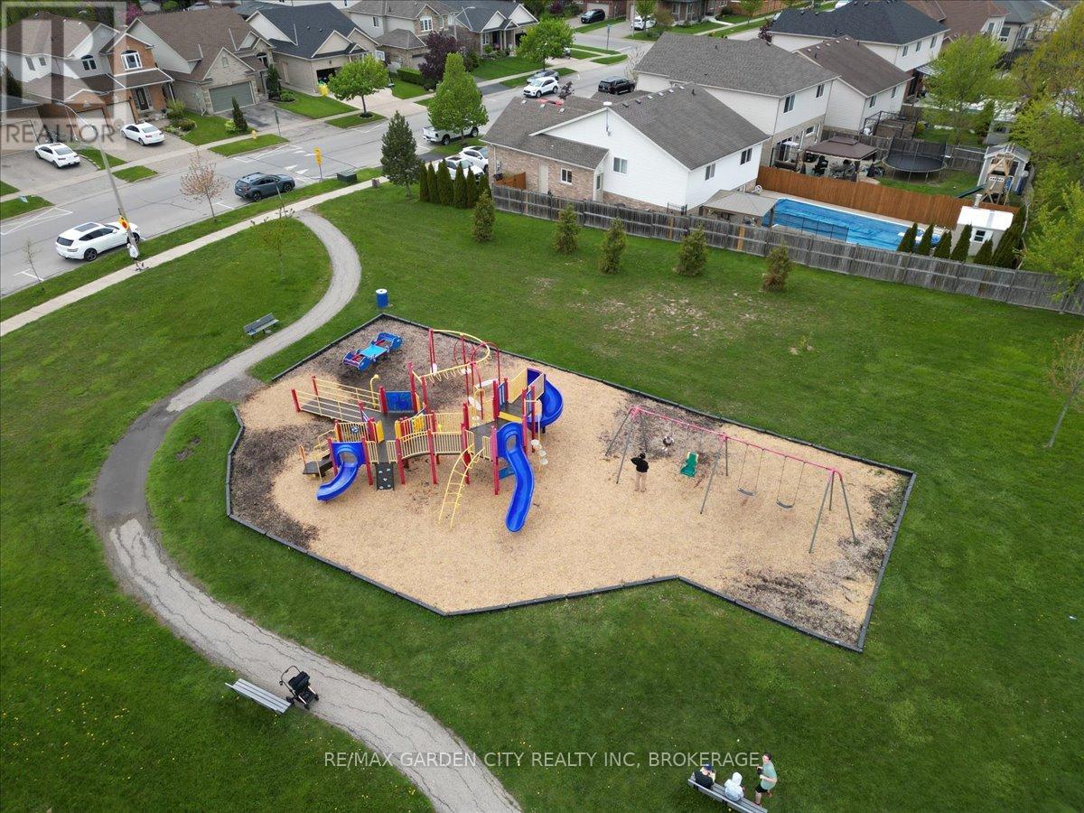 325 Winterberry Boulevard, Thorold, Ontario  L2V 5E6 - Photo 40 - X13139082