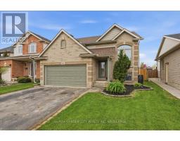 325 WINTERBERRY BOULEVARD, Thorold, Ontario