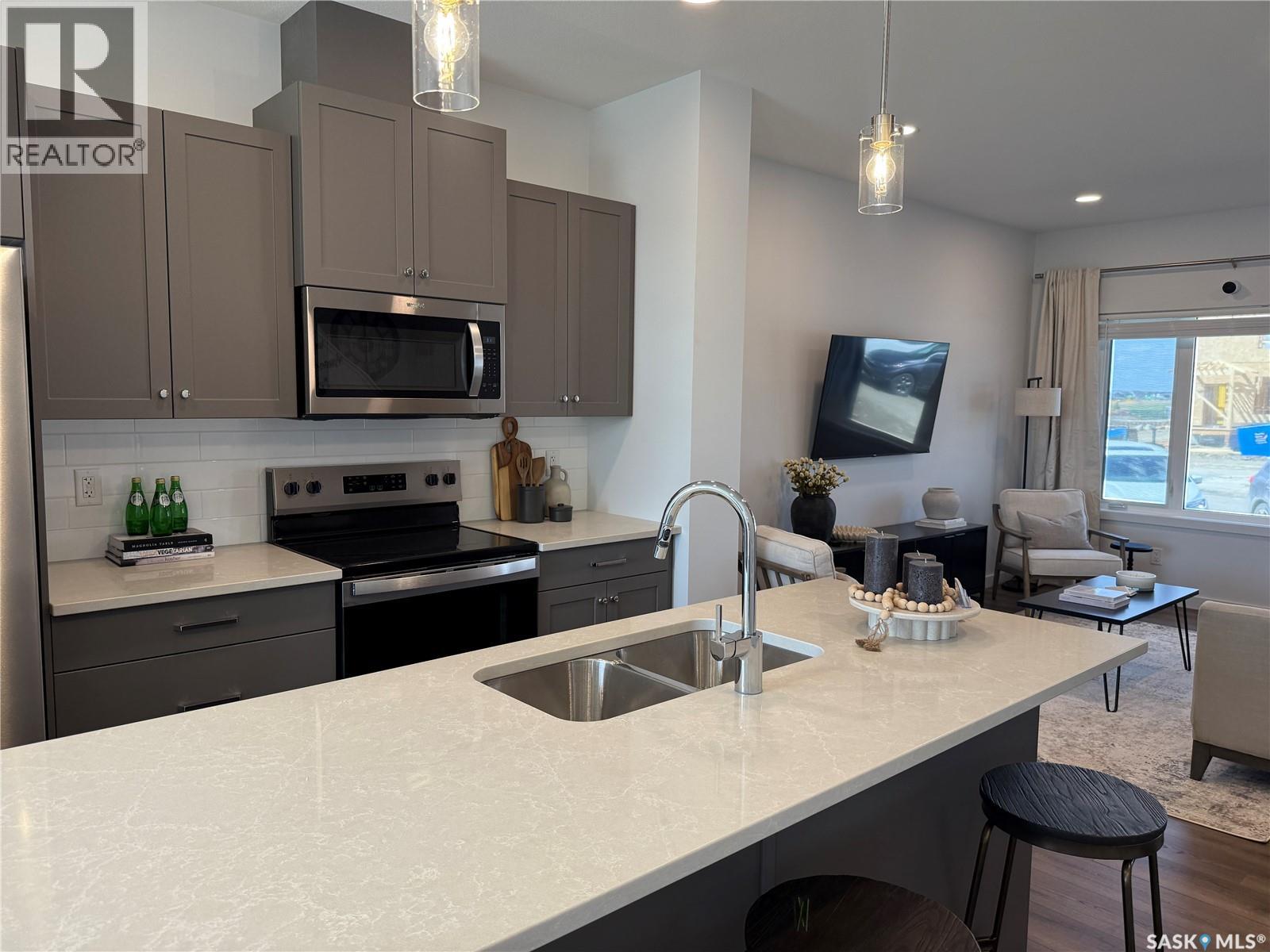 75 Taskamanwa Terrace, Saskatoon, Saskatchewan  S7V 1Z7 - Photo 8 - SK036233