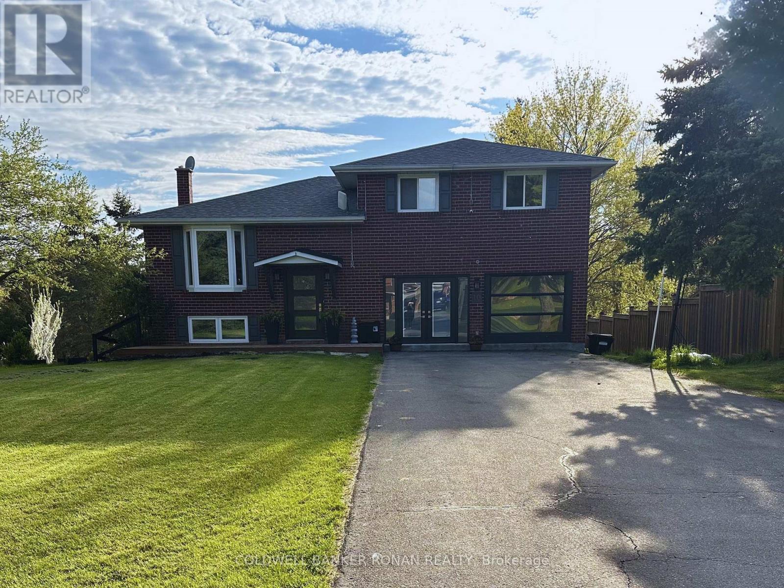 10 Catherine Street, Adjala-Tosorontio, Ontario  L0G 1L0 - Photo 2 - N12930922