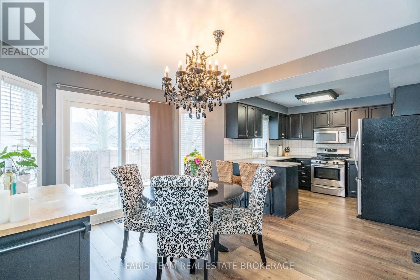 31 Etherington Crescent, Barrie (West Bayfield), Ontario  L4N 7T2 - Photo 11 - S13139044