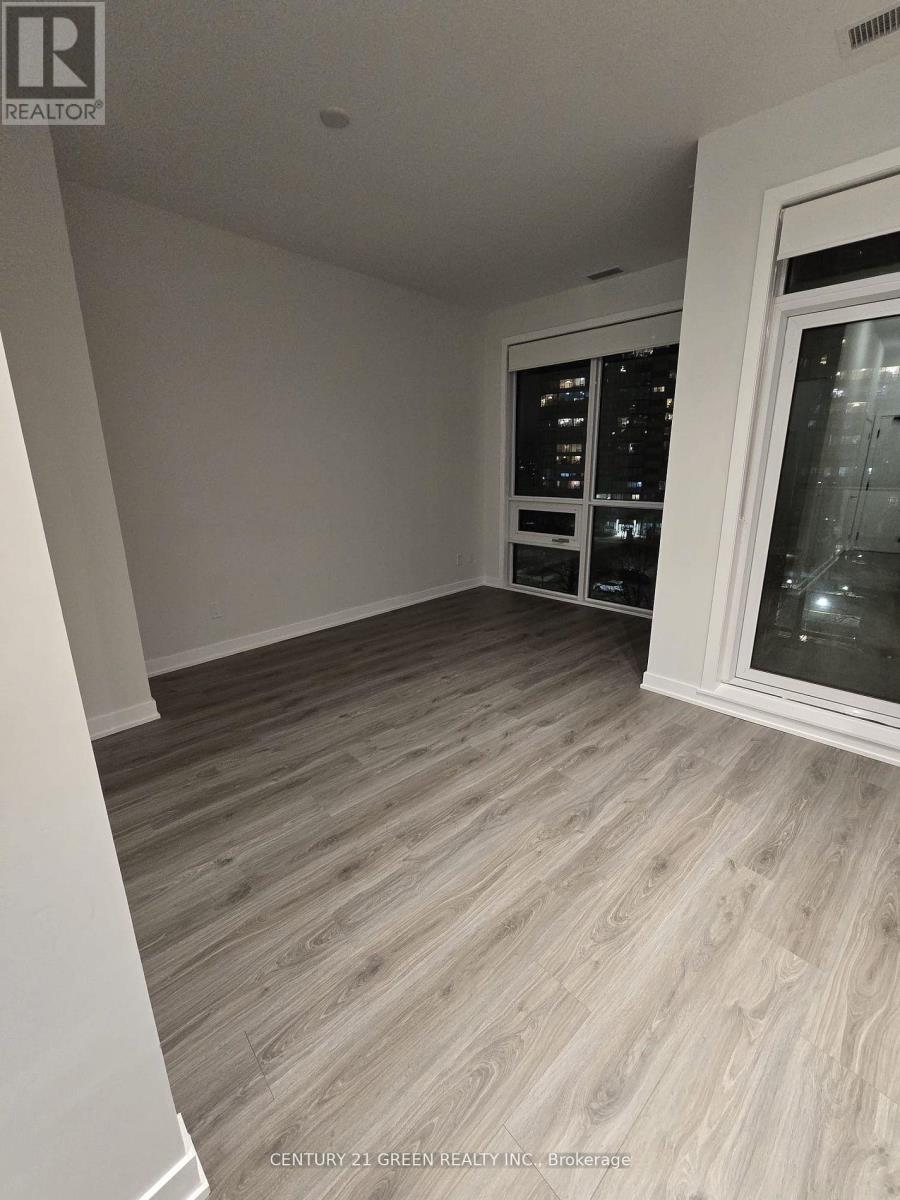422 - 430 Square One Drive, Mississauga, Ontario  L5B 3Y1 - Photo 7 - W13139032