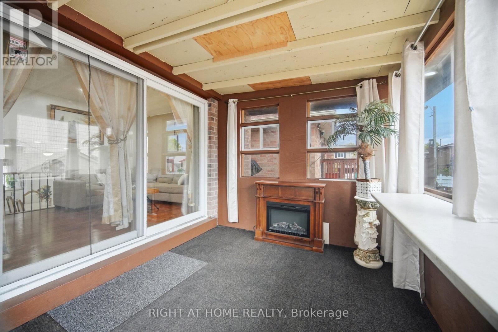 18 Mercedes Drive, Toronto, Ontario  M9V 4T5 - Photo 21 - W13139062