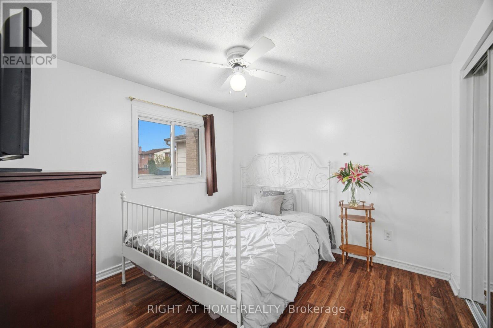 18 Mercedes Drive, Toronto, Ontario  M9V 4T5 - Photo 30 - W13139062