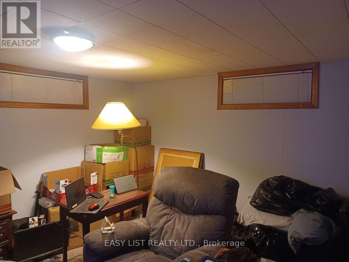 2218 Iris Street, Ottawa, Ontario  K2C 1B8 - Photo 6 - X13139048
