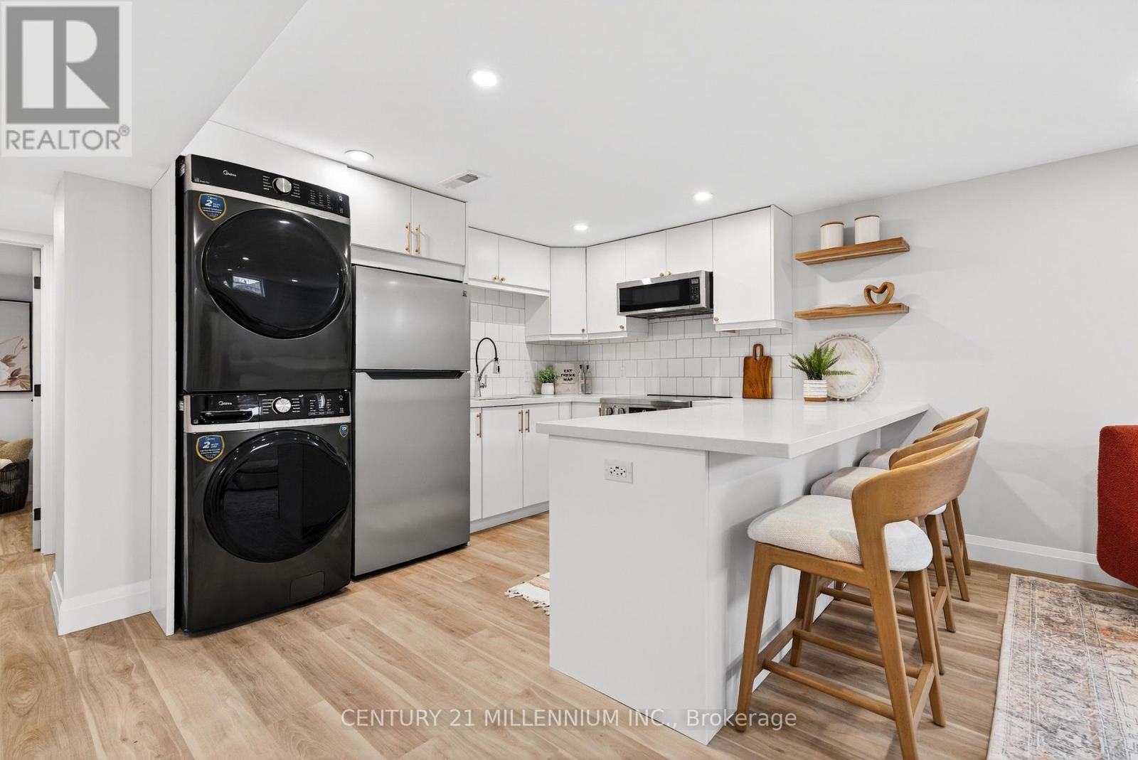Lower - 330 East 15th Street, Hamilton, Ontario  L9A 4G5 - Photo 9 - X13139072