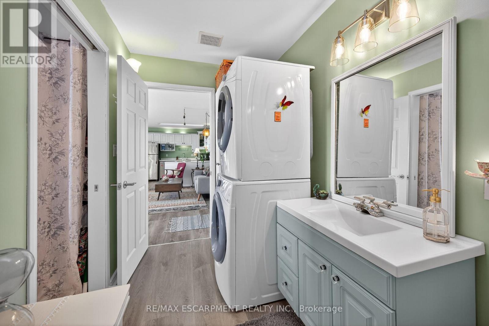 16 Wilcox Drive, Haldimand, Ontario  N0A 1L0 - Photo 21 - X12932124