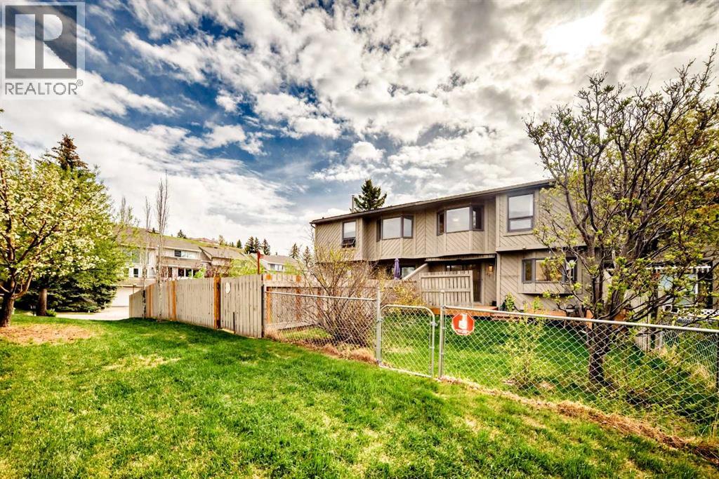 44 Edgemont Estates Road NW, Calgary, Alberta  T3A 2M5 - Photo 3 - A2300351