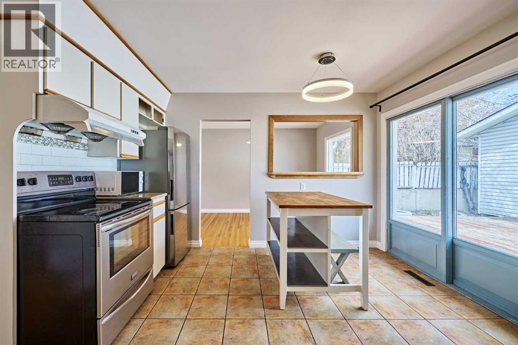 612 101 Avenue SW, Calgary, Alberta  T2W 0A1 - Photo 13 - A2308420