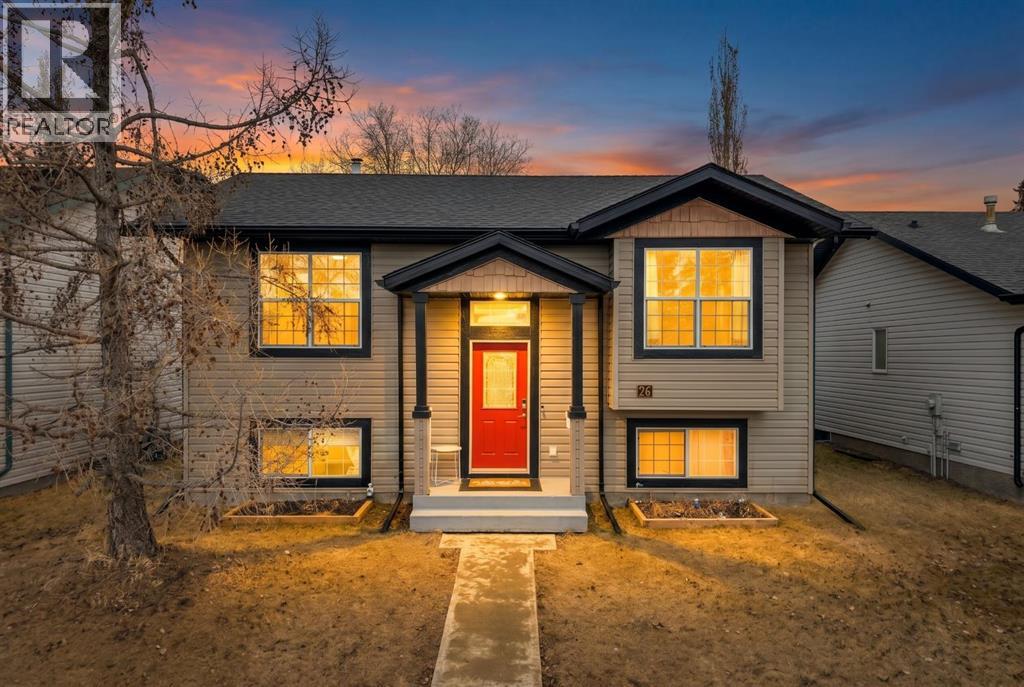 26 Mckinlay Crescent, Lacombe, Alberta  T4L 2L4 - Photo 1 - A2302509