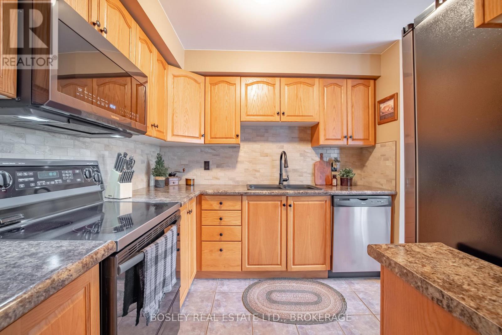 20 Robertson Road, Niagara-On-The-Lake, Ontario  L0S 1J0 - Photo 18 - X12965090