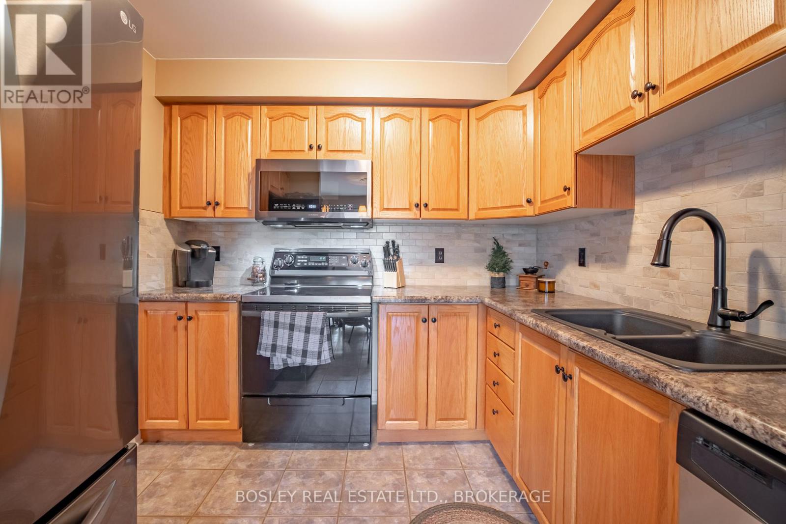 20 Robertson Road, Niagara-On-The-Lake, Ontario  L0S 1J0 - Photo 16 - X12965090