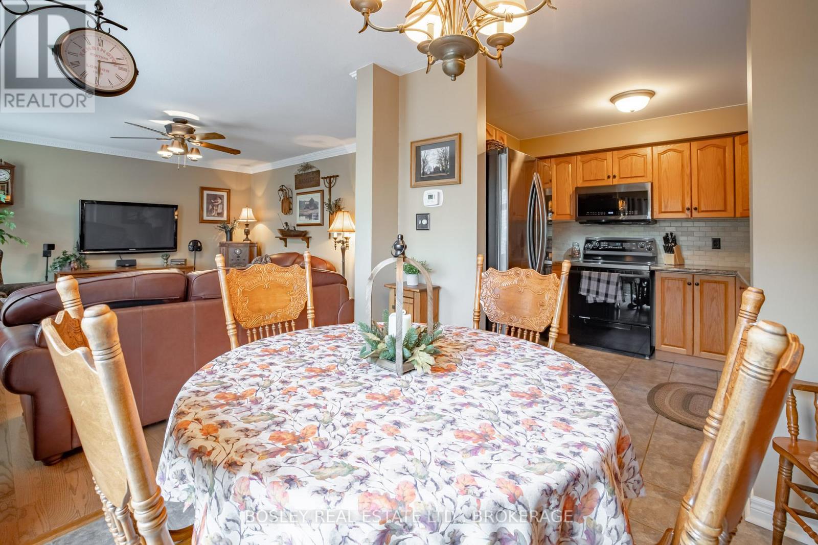20 Robertson Road, Niagara-On-The-Lake, Ontario  L0S 1J0 - Photo 15 - X12965090