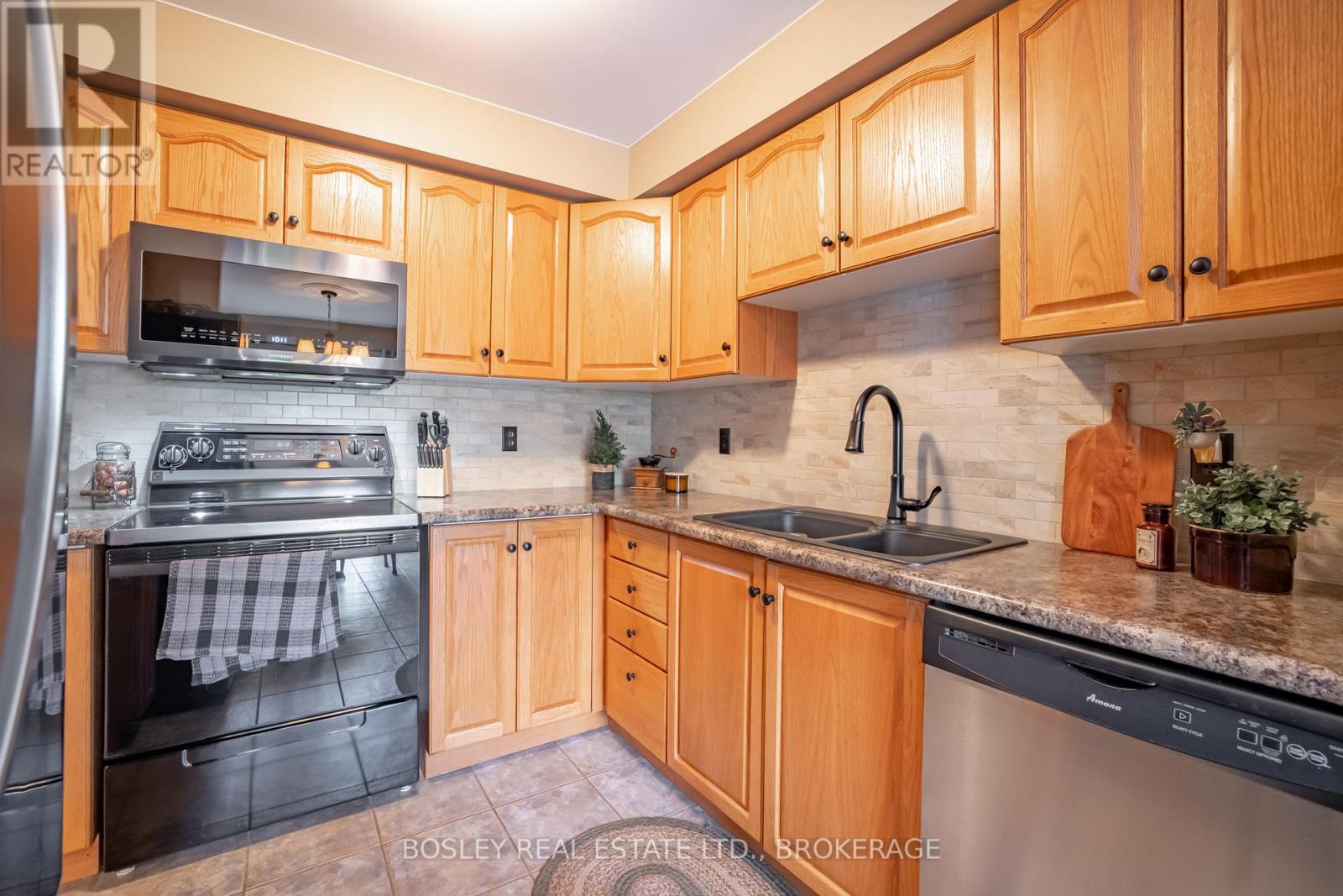 20 Robertson Road, Niagara-On-The-Lake, Ontario  L0S 1J0 - Photo 17 - X12965090