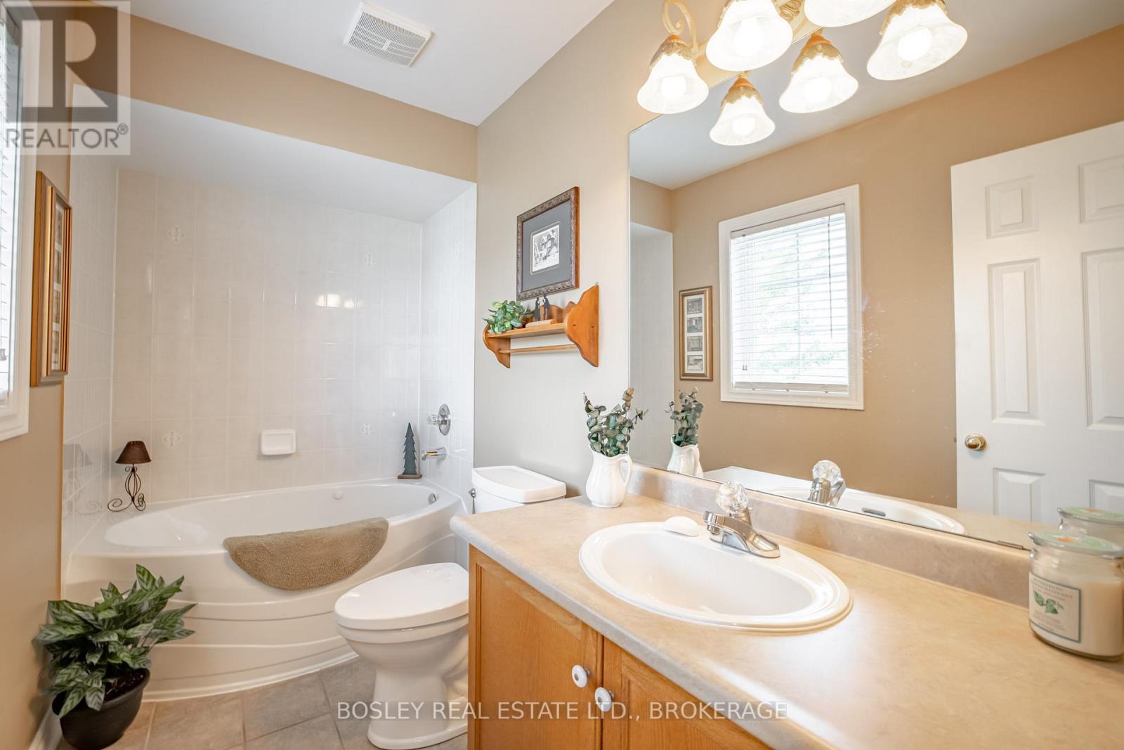 20 Robertson Road, Niagara-On-The-Lake, Ontario  L0S 1J0 - Photo 21 - X12965090