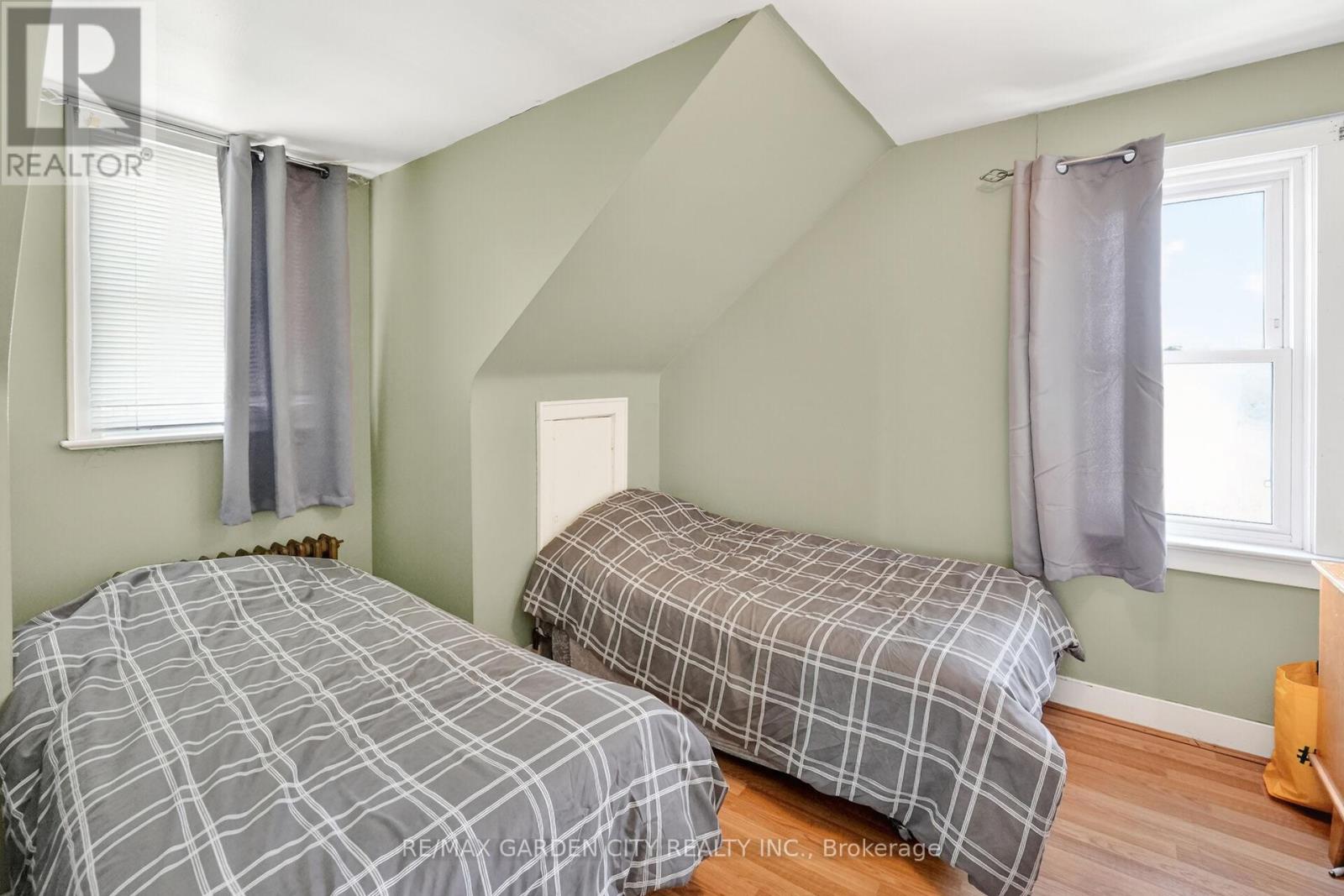 4 Peachdale Avenue, St. Catharines, Ontario  L2M 5M3 - Photo 17 - X13139120
