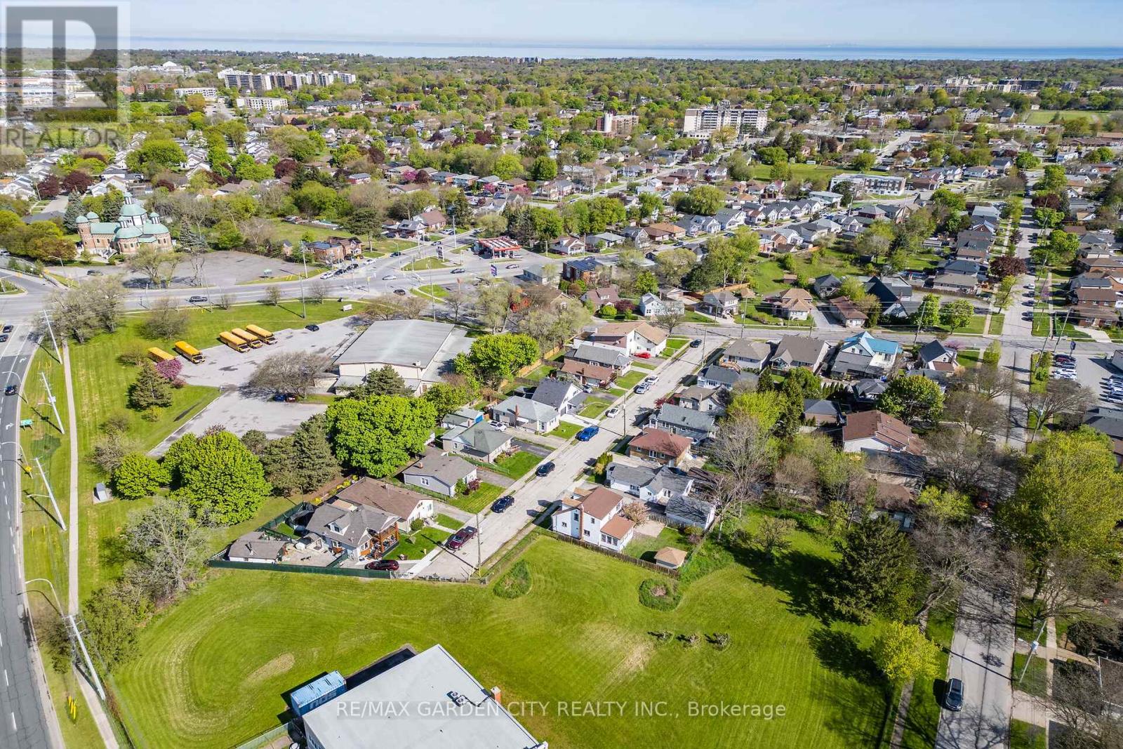 4 Peachdale Avenue, St. Catharines, Ontario  L2M 5M3 - Photo 35 - X13139120