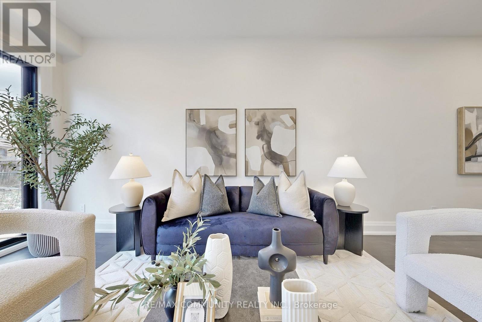 122 Marble Arch Crescent, Toronto, Ontario  M1R 1W9 - Photo 2 - E12656122
