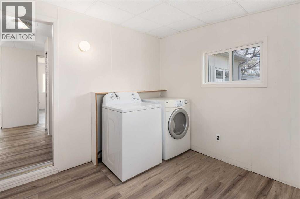 416 2 Avenue, Drumheller, Alberta  T0J 1B0 - Photo 9 - A2311125
