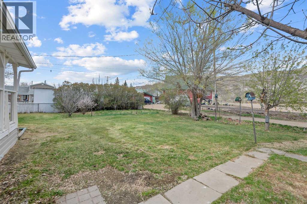 416 2 Avenue, Drumheller, Alberta  T0J 1B0 - Photo 28 - A2311125