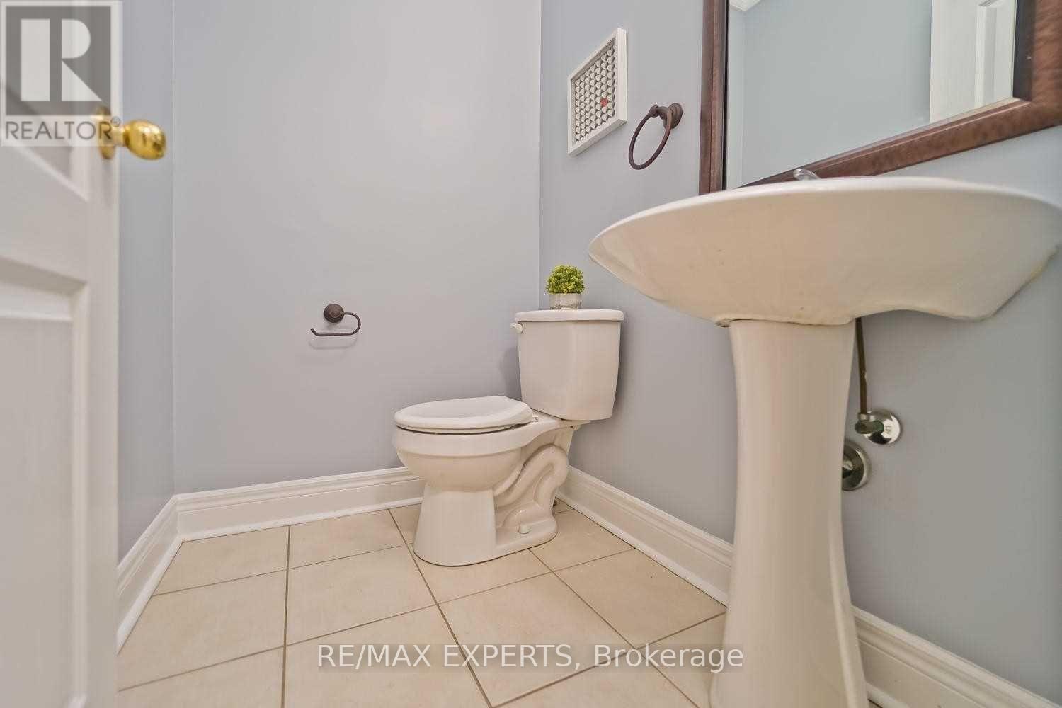 357 Brisdale Drive, Brampton, Ontario L7A 3M6 - Photo 11 - W13139100