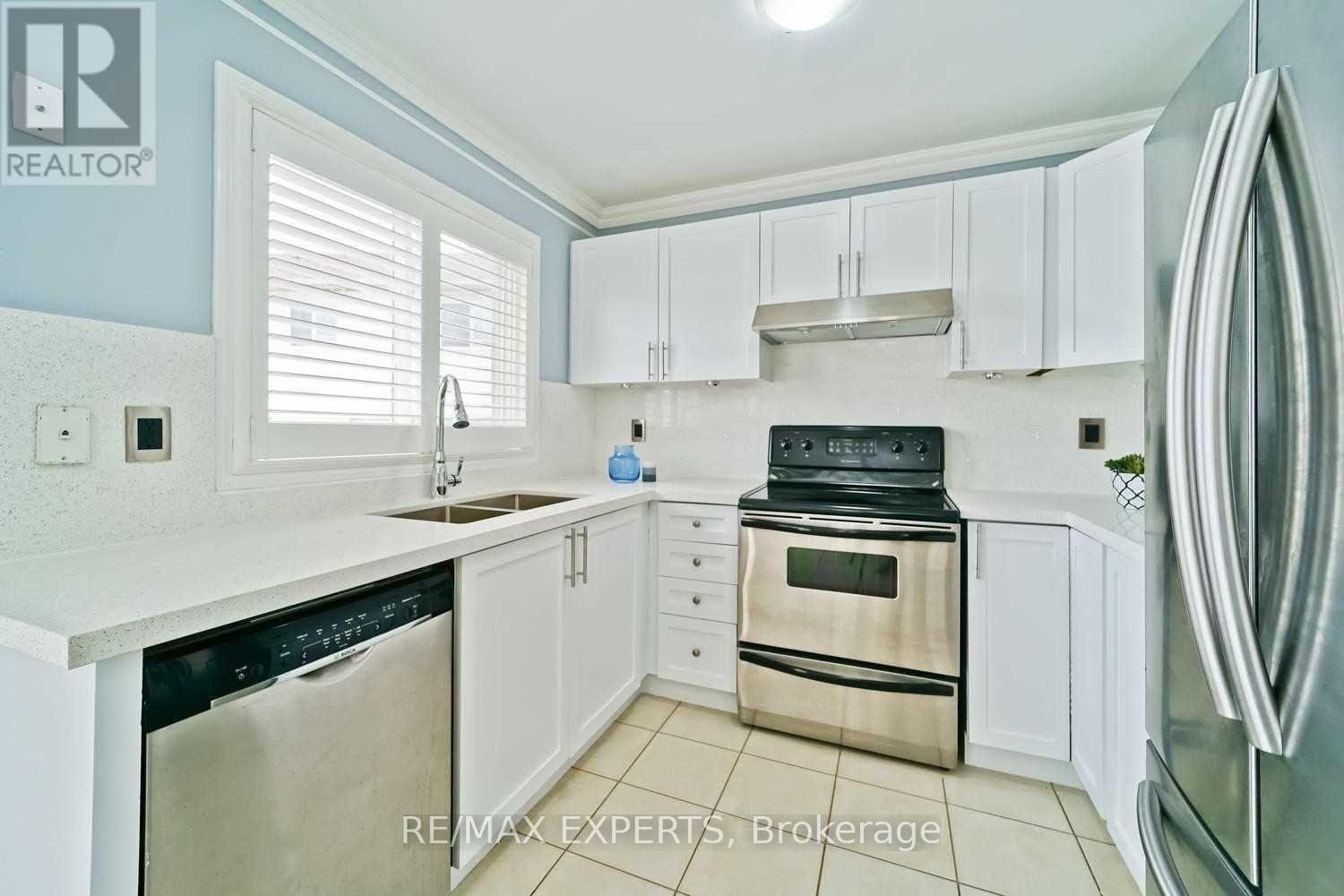 357 Brisdale Drive, Brampton, Ontario L7A 3M6 - Photo 8 - W13139100