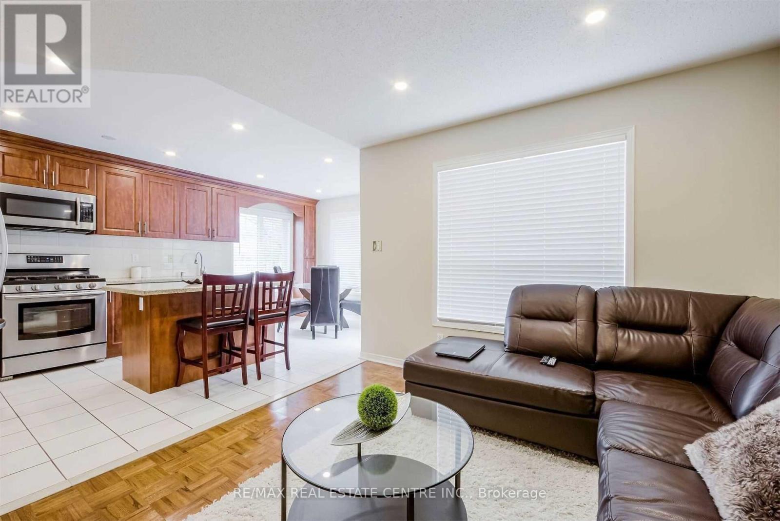 3071 Lavenham Place, Mississauga, Ontario L5M 6K3 - Photo 13 - W13139108